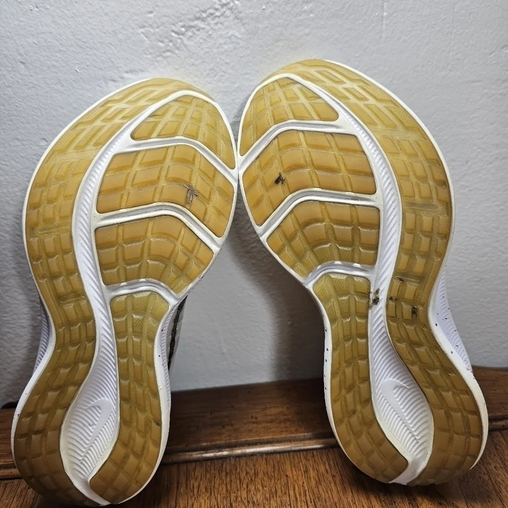 Nike Revolution 5 White Running Shoes Sneaker C19985-100 Women's Size 6.5